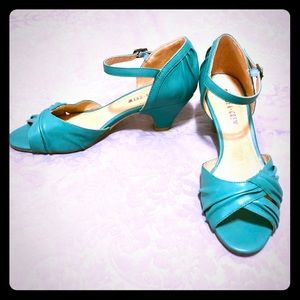 Chelsea Crew “Nadia” shoes